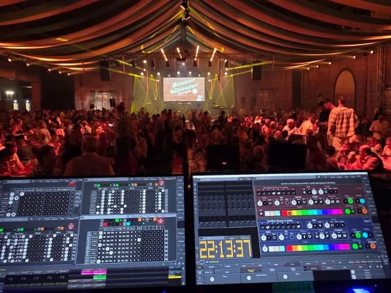 GrandMA3 mit Brauerei Lasser Festzelt im Hintergrund